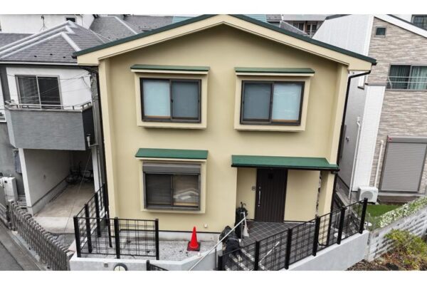 府中市にて外壁塗装・屋根カバー工法 施工後
